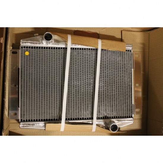 Radiateur en aluminium Caterham Sigma et Duratec